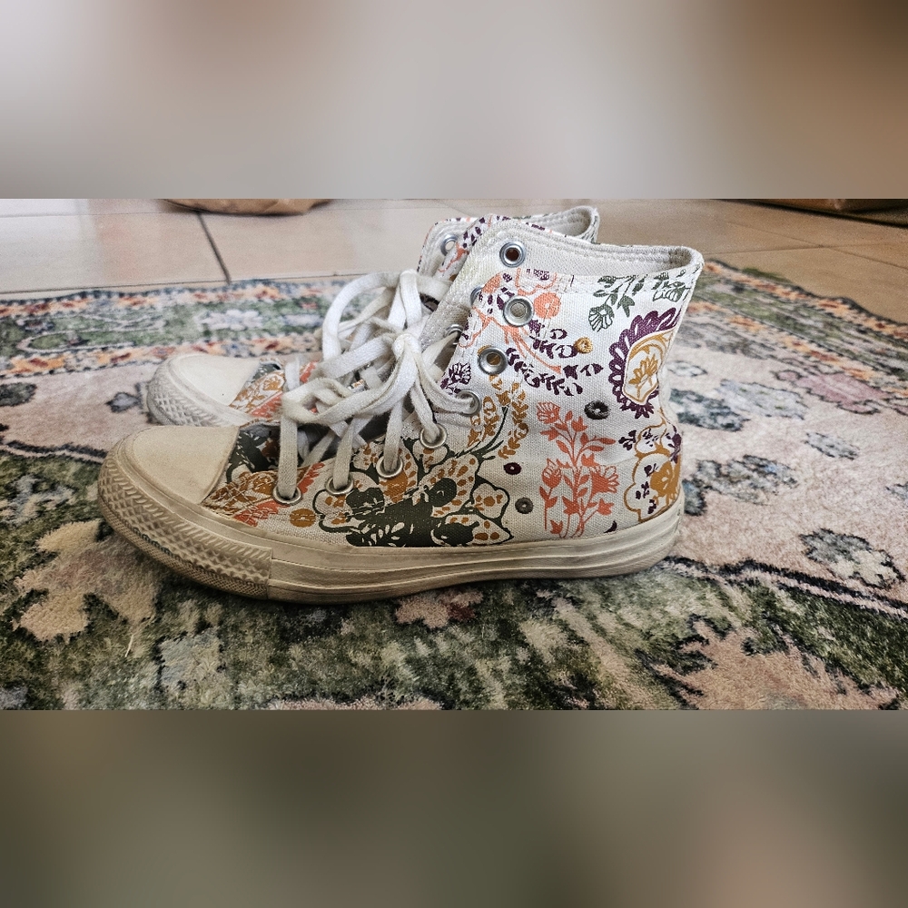 Converse Womans Chuck Taylor All Star High 'Fall Florals